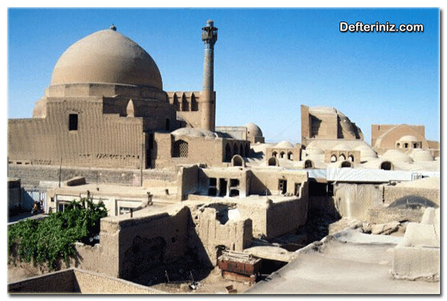 Büyük Selçuklu sanatından bir örnek. İsfahan’da Mescid-i Cuma.