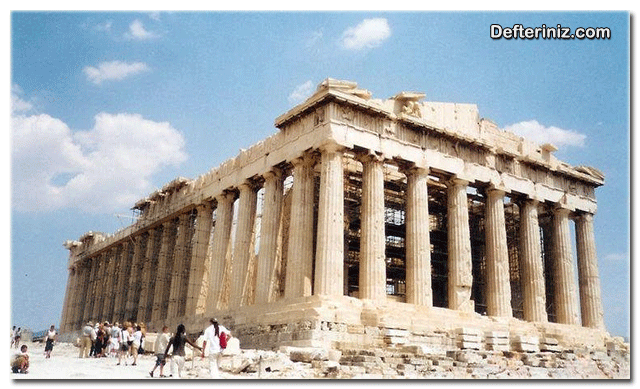 Yunan sanatından bir örnek daha. Parthenon Tapınağı.